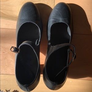 Character shoes for dance